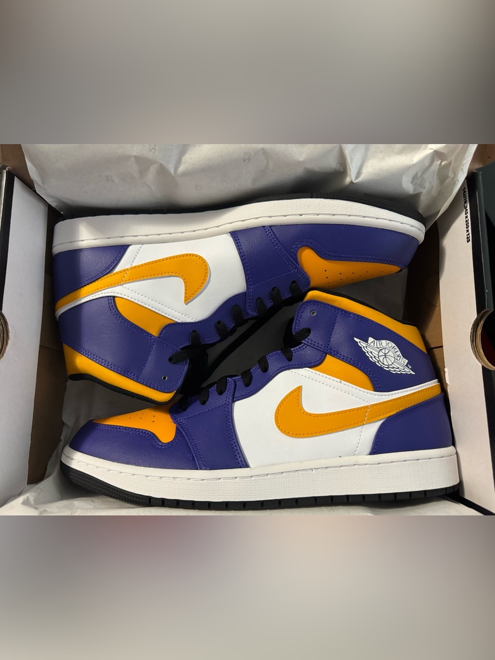 Nike Air Jordan 1 Mid Lakers Purple University Gold Retro DQ8426-517 Size 13 New